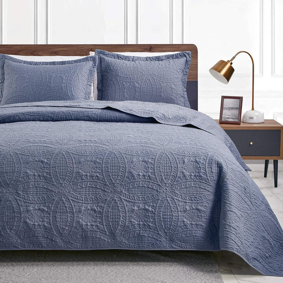Refined All-Season Quilt Set