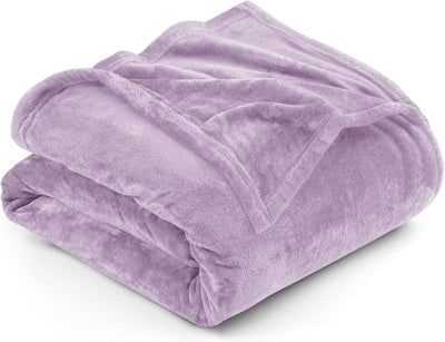 Refined Fleece Blanket — Timeless Warmth, Instant Comfort