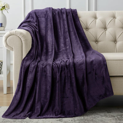 Refined Fleece Blanket — Timeless Warmth, Instant Comfort