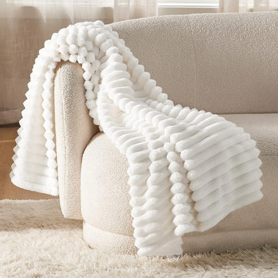 Gentlesoft White Fleece Throw Blanket