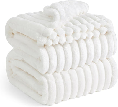 Gentlesoft White Fleece Throw Blanket