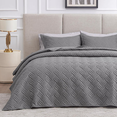Refined All-Season Quilt Set