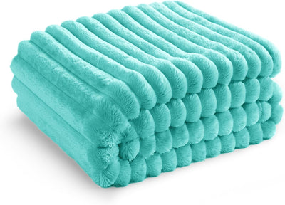 Gentlesoft White Fleece Throw Blanket
