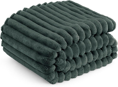 Gentlesoft White Fleece Throw Blanket