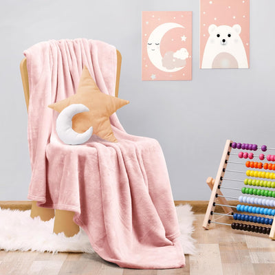 Refined Fleece Blanket — Timeless Warmth, Instant Comfort