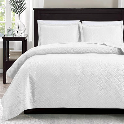 Refined All-Season Quilt Set