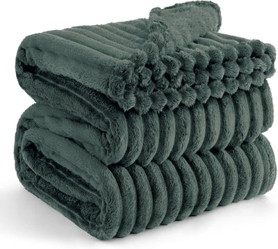 Gentlesoft White Fleece Throw Blanket
