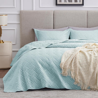 Refined All-Season Quilt Set