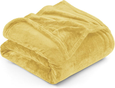 Refined Fleece Blanket — Timeless Warmth, Instant Comfort
