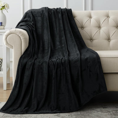 Refined Fleece Blanket — Timeless Warmth, Instant Comfort