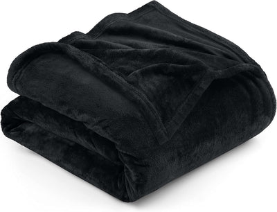 Refined Fleece Blanket — Timeless Warmth, Instant Comfort