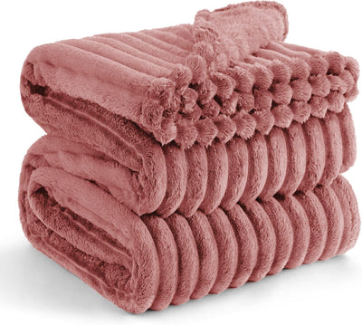 Gentlesoft White Fleece Throw Blanket